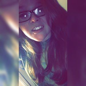 Meet your Posher, Katelyn